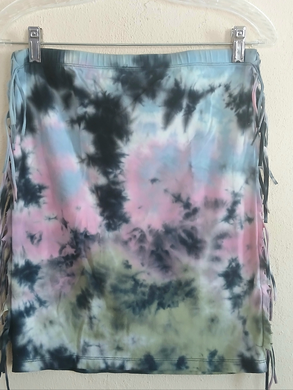 D-Signed Tie-Dye Fringe Mini Skirt Pink Blue Black Wild Size XL - Picture 2 of 6